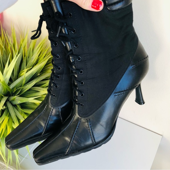 HP *Stuart Weitzman | Stunning RARE Lace Up Booties - Picture 4 of 16